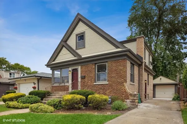 2233 N 77th CT, Elmwood Park, IL 60707
