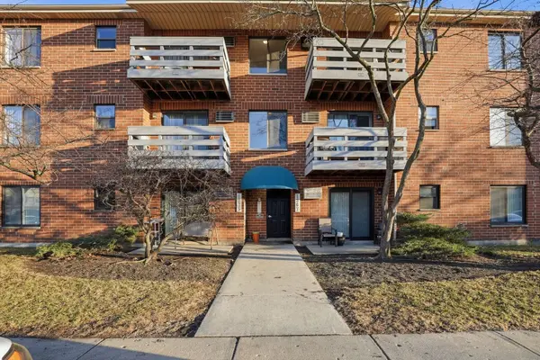 1367 N Winslowe DR #204,  Palatine,  IL 60074