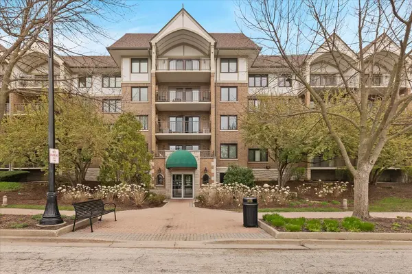 5 S Pine ST #509, Mount Prospect, IL 60056