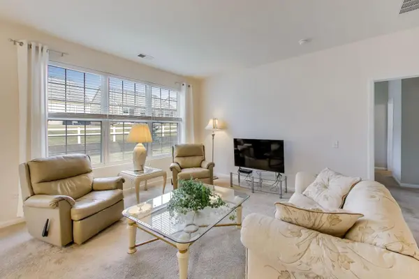 844 Voyage WAY, Elgin, IL 60124
