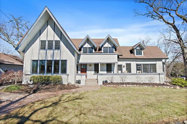 6610 W HILLSIDE RD, Crystal Lake, IL 60012