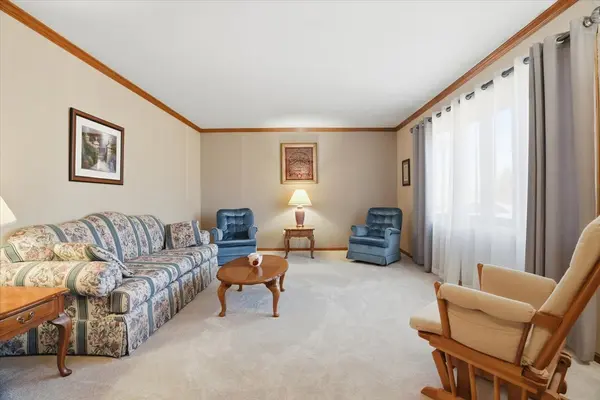 38546 N Pine AVE, Beach Park, IL 60099