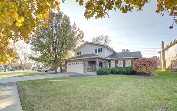 15656 S Walnut CT, Homer Glen, IL 60491