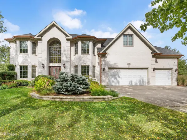 15W601 81st ST, Burr Ridge, IL 60527
