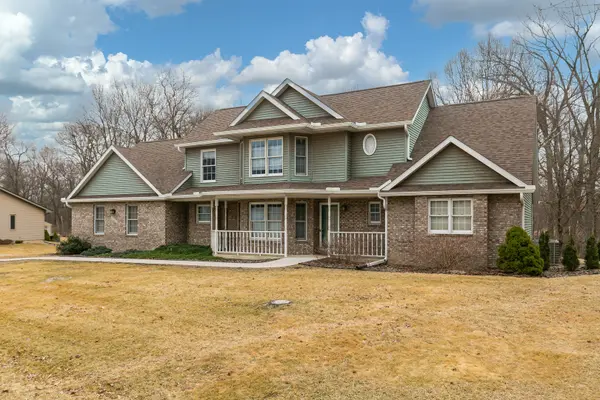 1924 Brierwood LN, Port Byron, IL 61275
