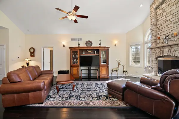 1138 Cotes De Bourg, Bourbonnais, IL 60914
