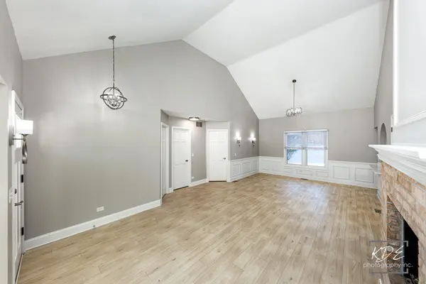 3027 Brossman ST, Naperville, IL 60564