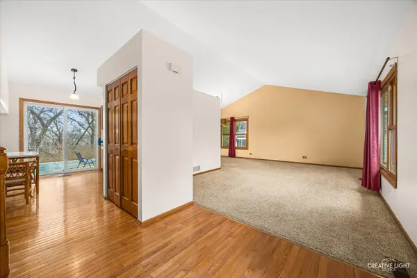 313 Bayberry DR, Algonquin, IL 60102