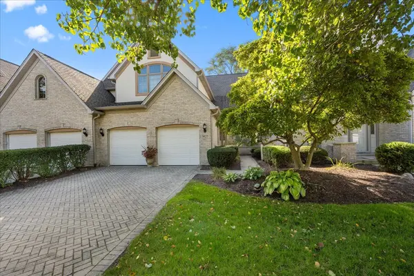 1427 Cress Creek CT, Naperville, IL 60563