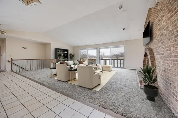13 Lexington RD, South Barrington, IL 60010