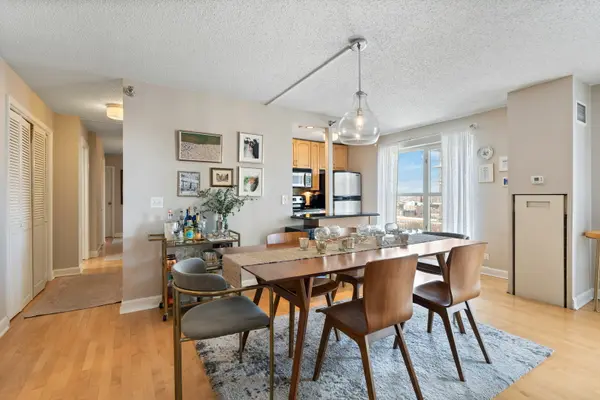 1212 N LASALLE DR #1206, Chicago, IL 60610
