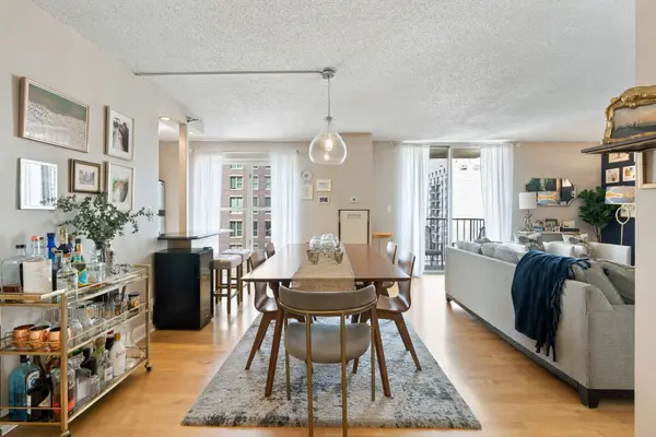 1212 N LASALLE DR #1206, Chicago, IL 60610