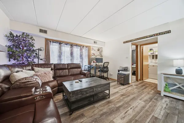 5140 Shadow Creek DR #5, Oak Forest, IL 60452