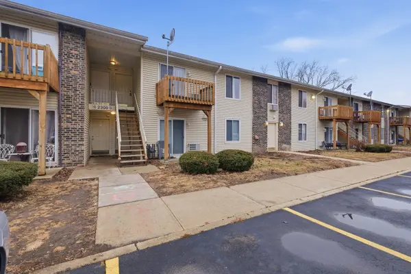 2300 Light RD #202, Oswego, IL 60543