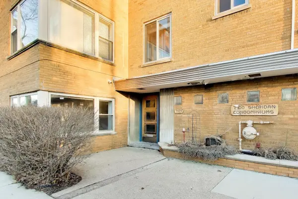 7404 N Sheridan RD #G, Chicago, IL 60626