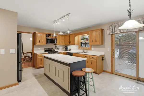 13802 S Quail Run DR, Plainfield, IL 60544