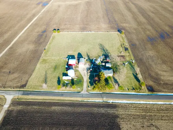 9610 S Swell RD, Kinsman, IL 60437