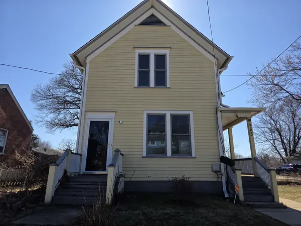 463 North ST, Elgin, IL 60120