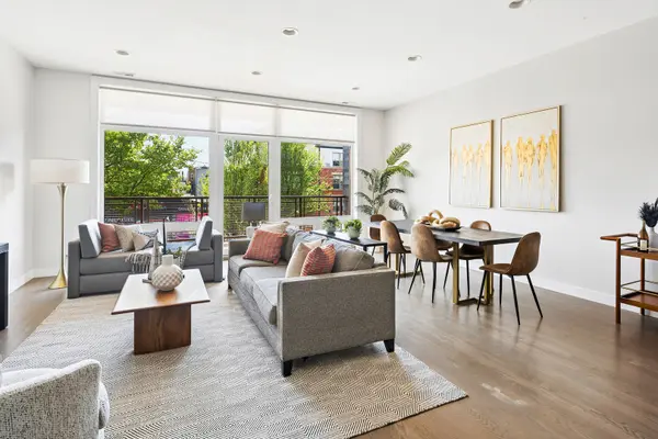 934 N California AVE #2S, Chicago, IL 60622