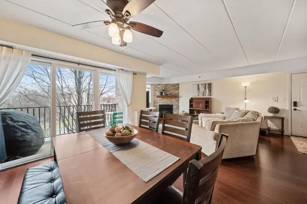 4407 Pershing AVE #2S, Downers Grove, IL 60515