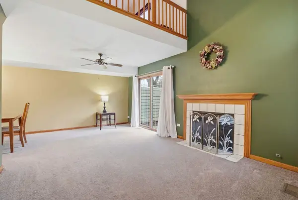 9867 Cambridge CT #B, Mokena, IL 60448