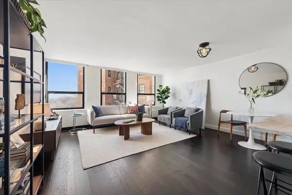 2626 N Lakeview AVE #607, Chicago, IL 60614