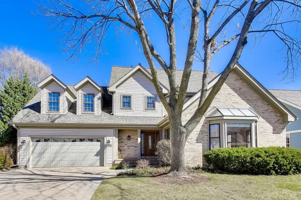 1219 Montego CT, Elk Grove Village, IL 60007