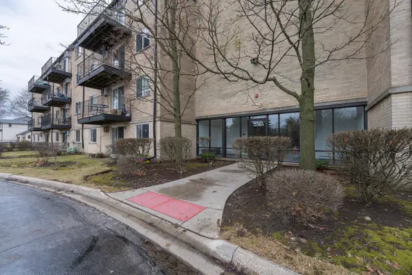 2515 E Olive ST #4H, Arlington Heights, IL 60004