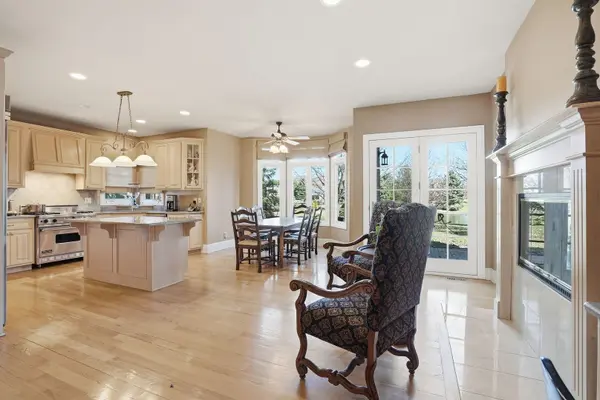 22627 Limestone CT, Frankfort, IL 60423