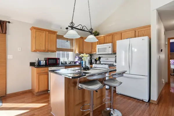 862 Berkshire PL, Crete, IL 60417