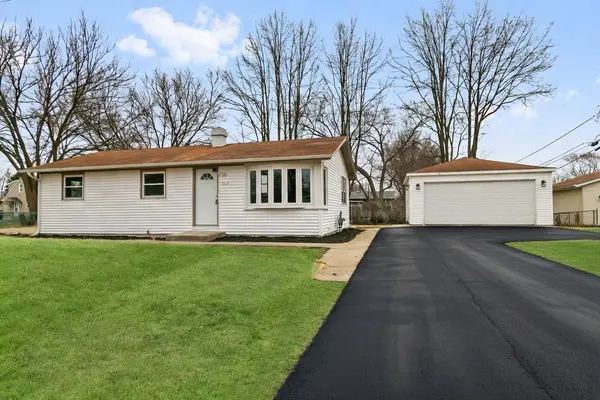1529 Leslie AVE, Round Lake Beach, IL 60073