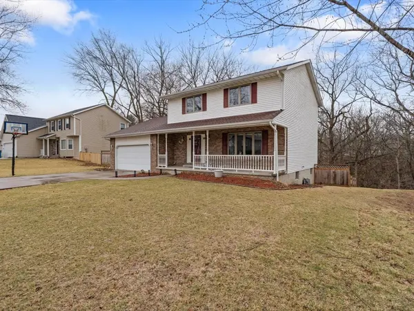 704 E 6th ST, Coal Valley, IL 61240