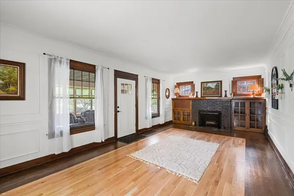 246 W Lake ST, Barrington, IL 60010