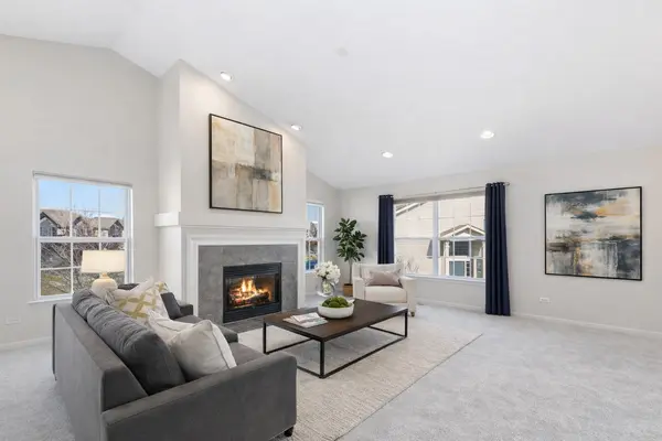 119 Fountain Grass CIR #119, Bartlett, IL 60103