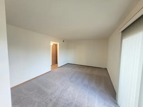 6305 S Nashville AVE #2S, Chicago, IL 60638