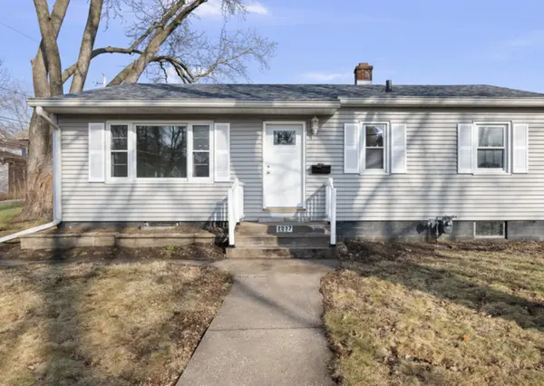 2037 Leclaire ST, Davenport, IA 52803