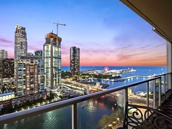 420 E Waterside DR #2110, Chicago, IL 60601