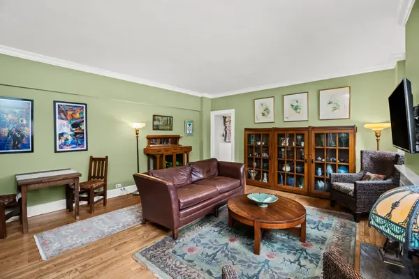 1519 Hinman AVE #4C, Evanston, IL 60201
