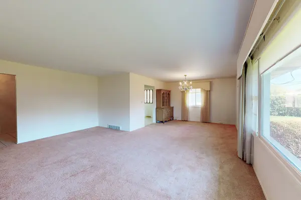 521 Sandy LN, Des Plaines, IL 60016