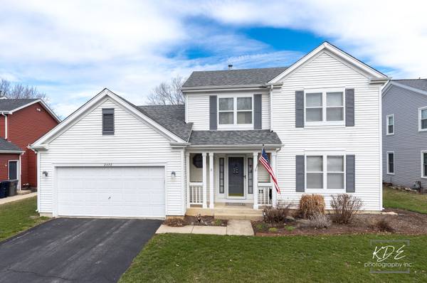 2478 Crystal Creek LN, Elgin, IL 60124