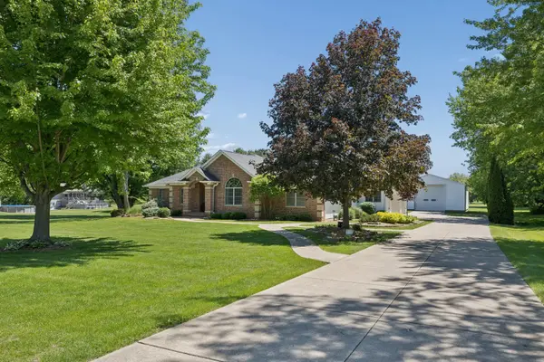 22514 57th AVE, Port Byron, IL 61275