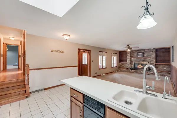 30 N Melanie CT, Crete, IL 60417
