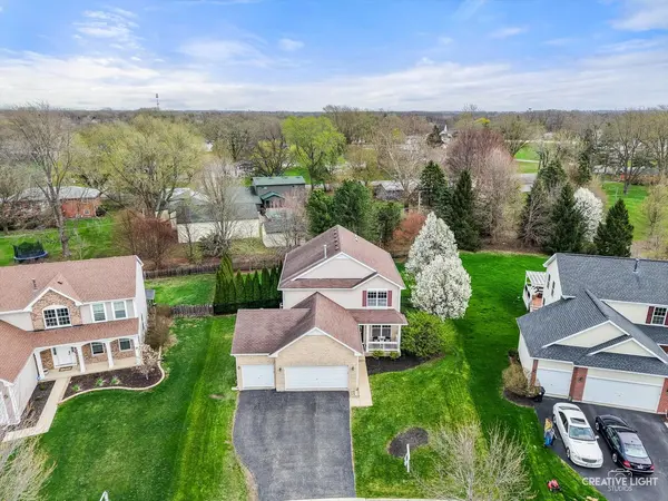 2936 Ellsworth DR, Yorkville, IL 60560