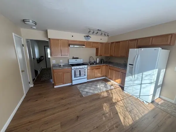 587 Phillips CIR, Antioch, IL 60002