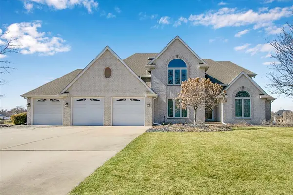 24016 S Countryside DR, Minooka, IL 60447