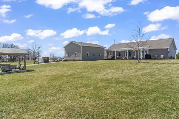 3015 N 1600 East RD, Clifton, IL 60927