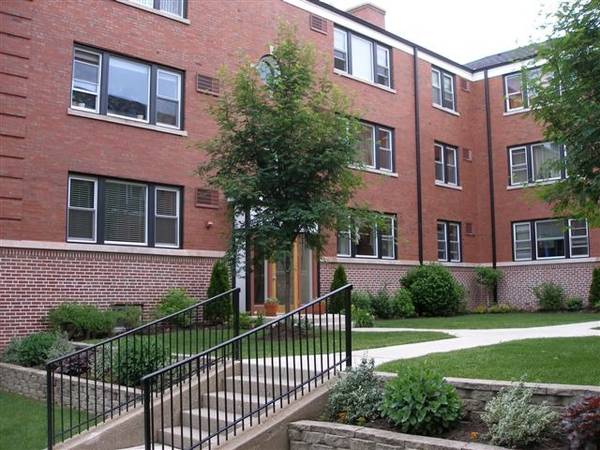 149 Callan AVE #3E, Evanston, IL 60202