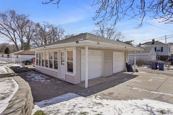 5949 School ST, Berkeley, IL 60163