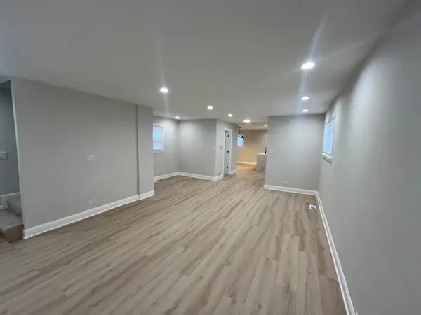3431 N Kostner AVE, Chicago, IL 60641