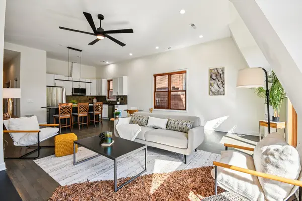 2240 W North AVE #4E, Chicago, IL 60647